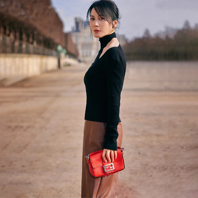 fendi baguette selleria hand stitched leather shoulder bag